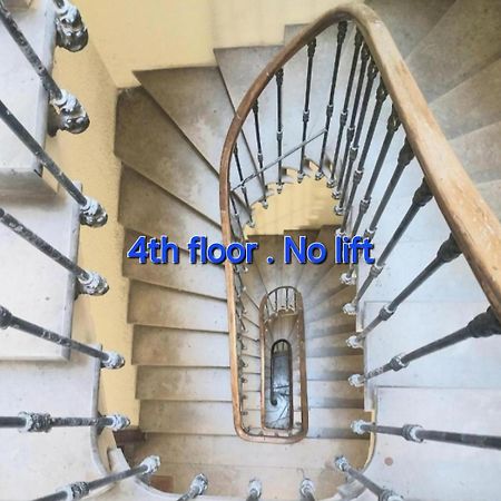 Artists Apartment Montpellier-Place De La Comedie Exterior photo